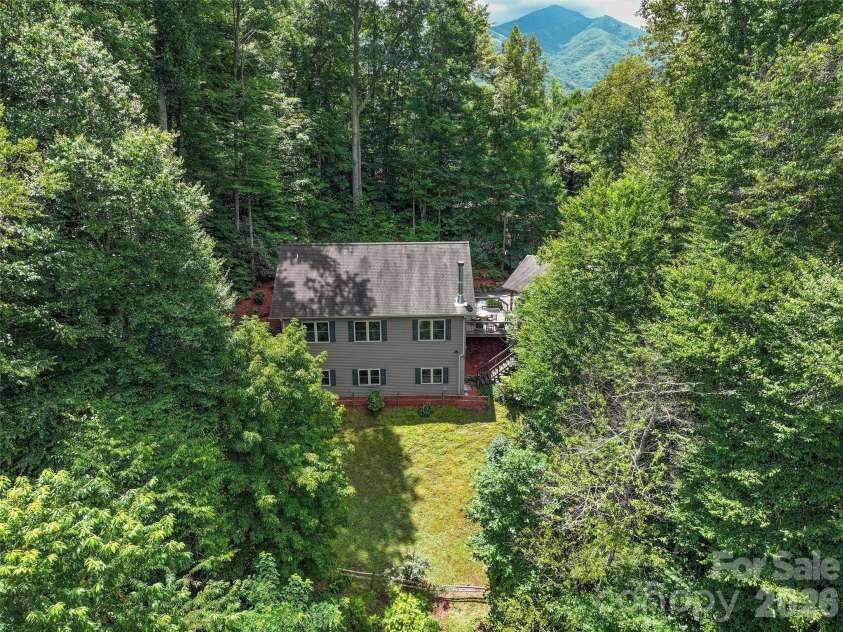 39 Maplewood Drive, Maggie Valley, NC 28751.  MLS# CAR4406805, YatesRealty ID 39396. 