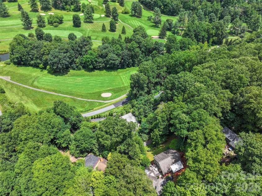 39 Maplewood Drive, Maggie Valley, NC 28751.  MLS# CAR4406805, YatesRealty ID 39396. 