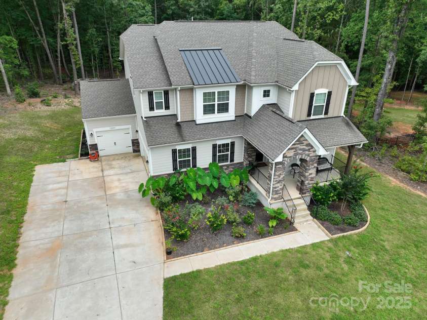 12009 Wild Ginger Lane, Charlotte, NC 28227.  MLS# CAR4293416, YatesRealty ID 394. 