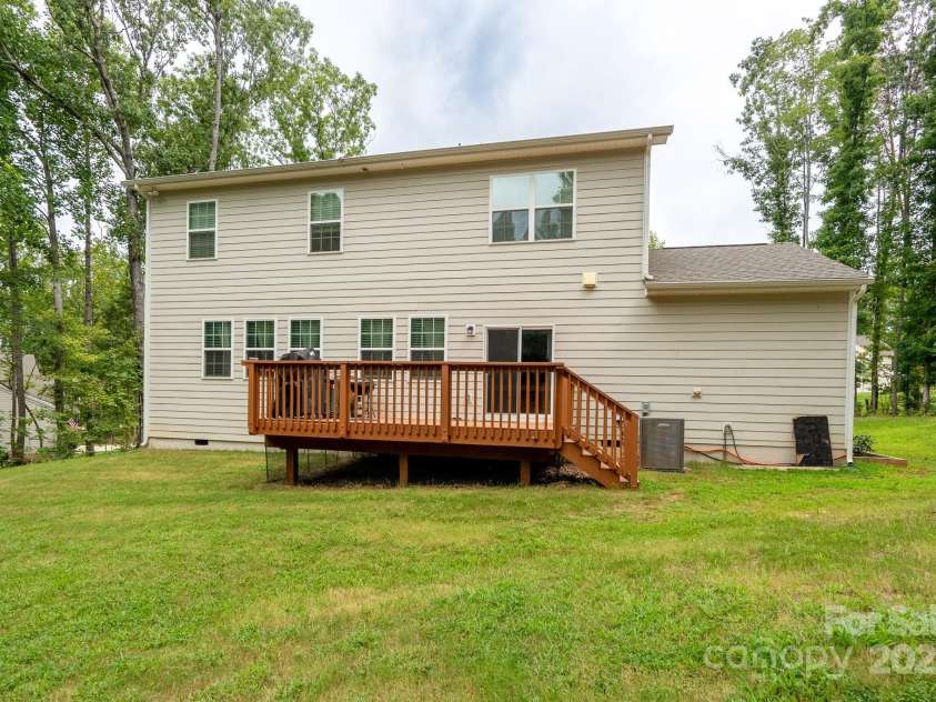 12009 Wild Ginger Lane, Charlotte, NC 28227.  MLS# CAR4293416, YatesRealty ID 394. 