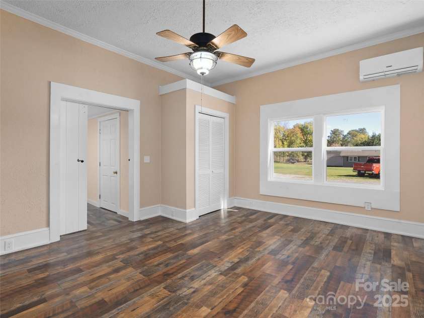 290 Killian Street, Waynesville, NC 28786.  MLS# CAR4181896, YatesRealty ID 394. 