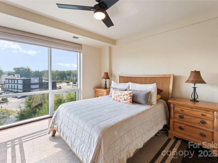 1133 Metropolitan Avenue, Charlotte, NC 28204.  MLS# CAR4300785, YatesRealty ID 3940. Bedroom #1 W/ Electric Shade