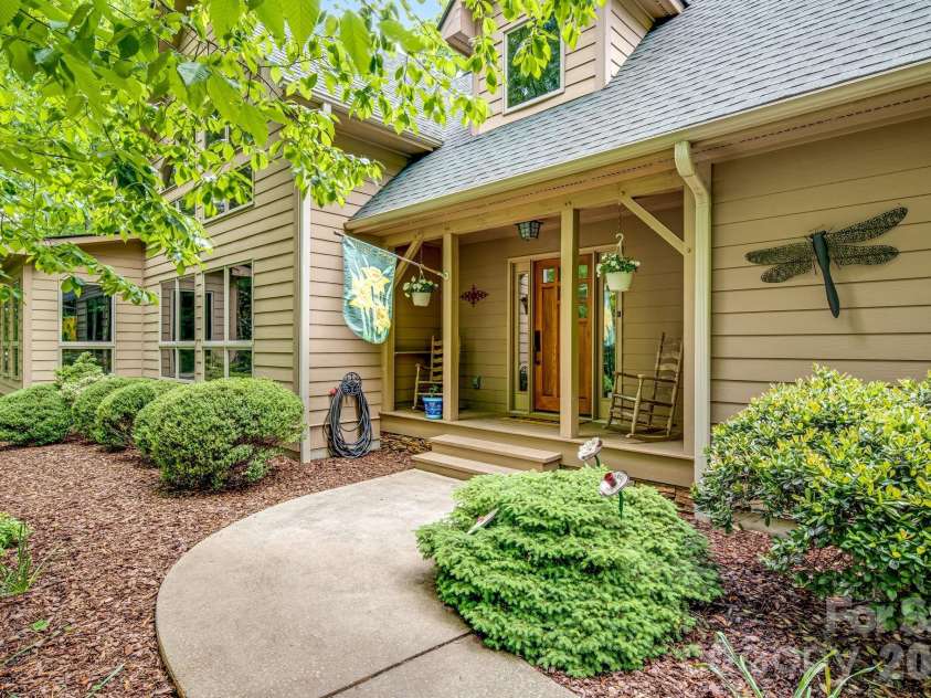 5584 Spring Road, Hendersonville, NC 28739.  MLS# CAR4350569, YatesRealty ID 3940. 