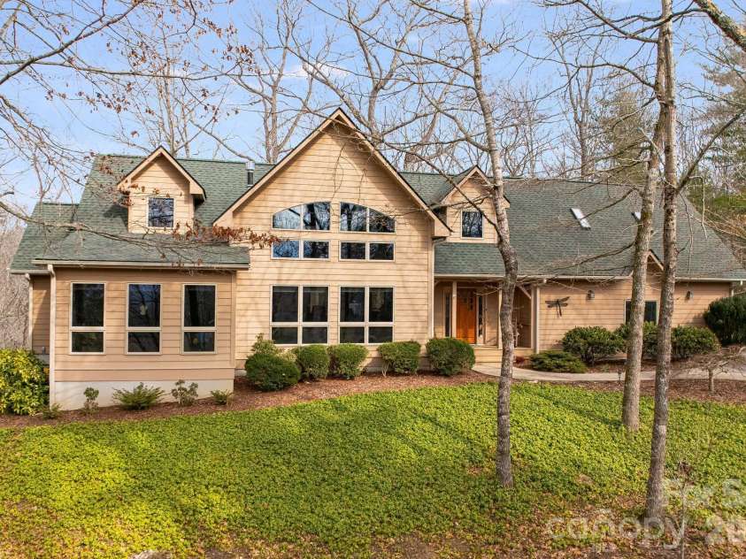 5584 Spring Road, Hendersonville, NC 28739.  MLS# CAR4350569, YatesRealty ID 3940. 
