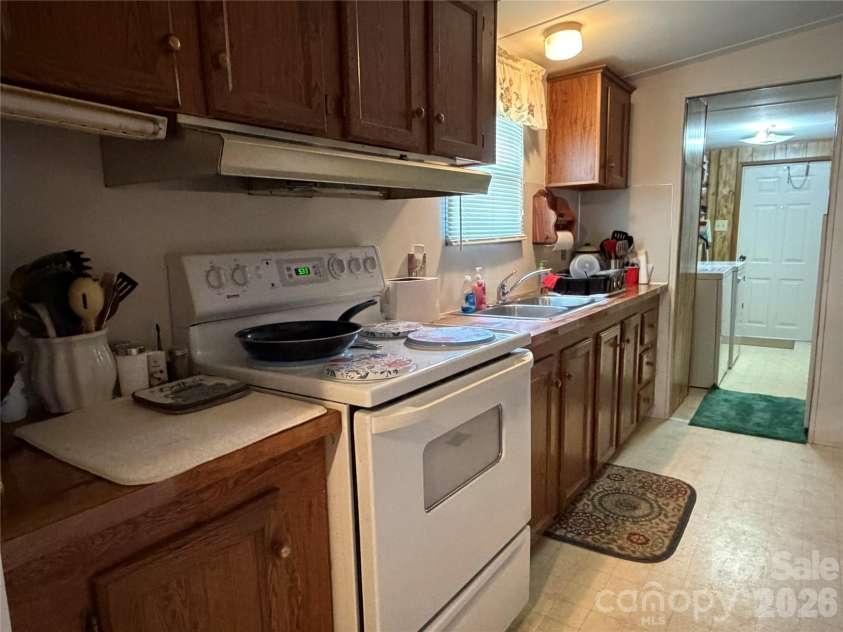 5720 Skyway Drive, Conover, NC 28613.  MLS# CAR4406645, YatesRealty ID 39400. 