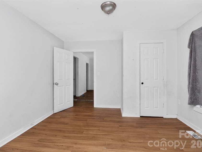 905 Rankin Avenue, Gastonia, NC 28052.  MLS# CAR4406305, YatesRealty ID 39409. 