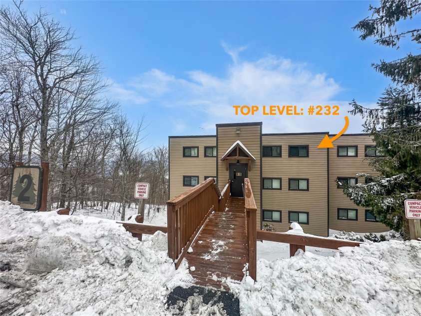 102 Sugar Ski Drive, Sugar Mountain, NC 28604.  MLS# CAR4344100, YatesRealty ID 3941. 