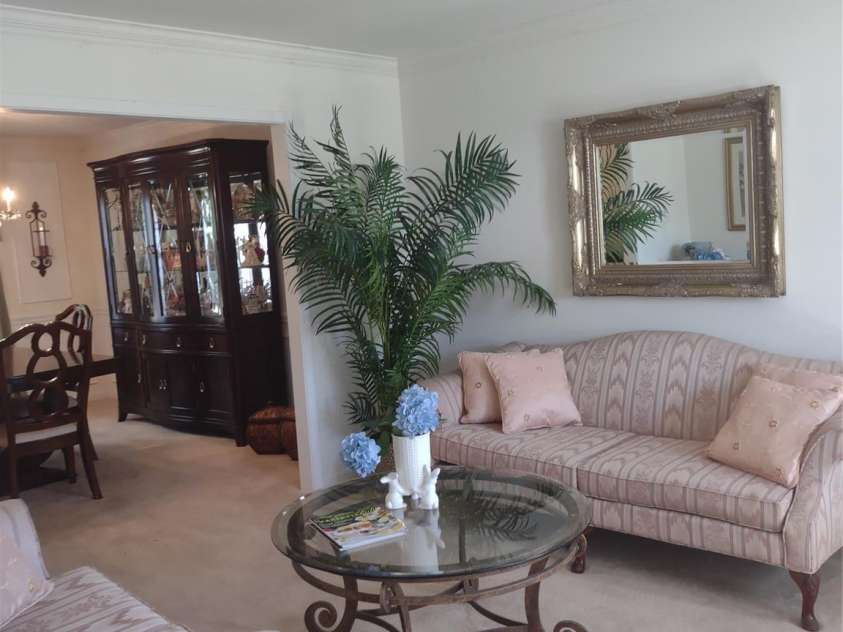 1912 Darbywine Drive, Charlotte, NC 28216.  MLS# CAR4237990, YatesRealty ID 3941. 