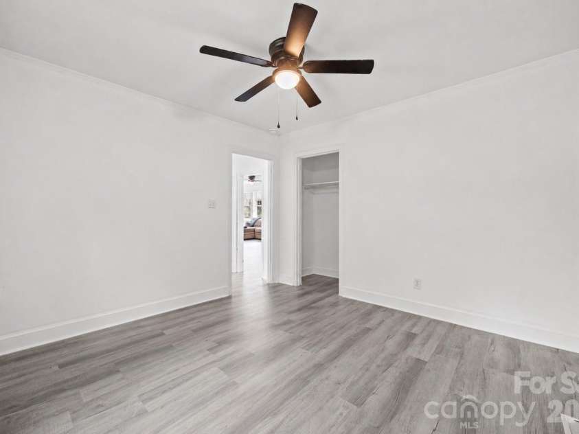 725 Forest Drive, Rock Hill, SC 29730.  MLS# CAR4403194, YatesRealty ID 39411. 