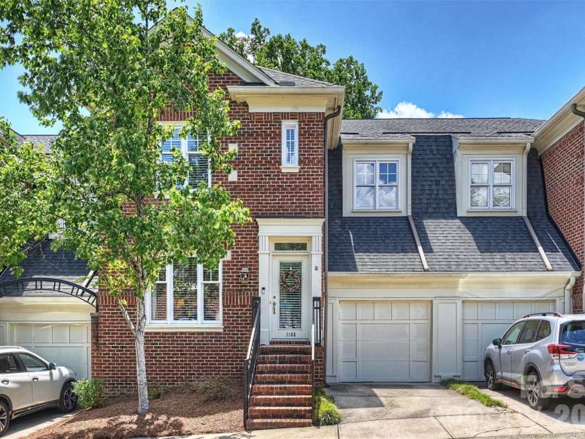 1144 Hampton Gardens Lane, Charlotte, NC 28209.  MLS# CAR4406848, YatesRealty ID 39413. 