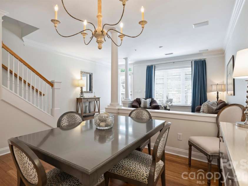 1144 Hampton Gardens Lane, Charlotte, NC 28209.  MLS# CAR4406848, YatesRealty ID 39413. 