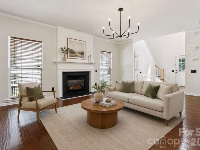 15114 Edindale Drive, Charlotte, NC 28277.  MLS# CAR4406080, YatesRealty ID 39415. 