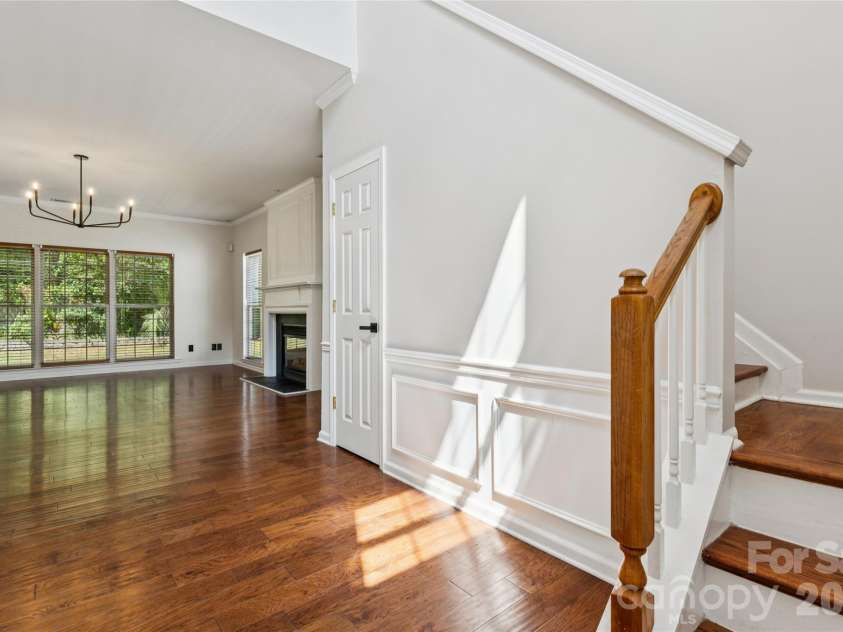 15114 Edindale Drive, Charlotte, NC 28277.  MLS# CAR4406080, YatesRealty ID 39415. 