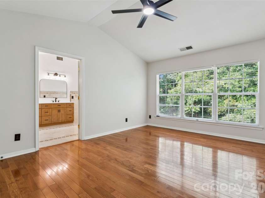 15114 Edindale Drive, Charlotte, NC 28277.  MLS# CAR4406080, YatesRealty ID 39415. 