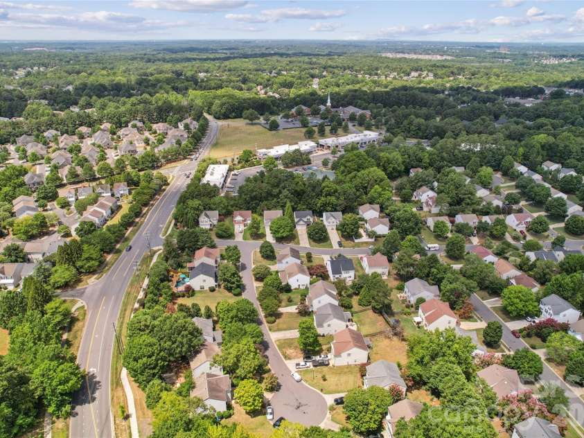 15114 Edindale Drive, Charlotte, NC 28277.  MLS# CAR4406080, YatesRealty ID 39415. 