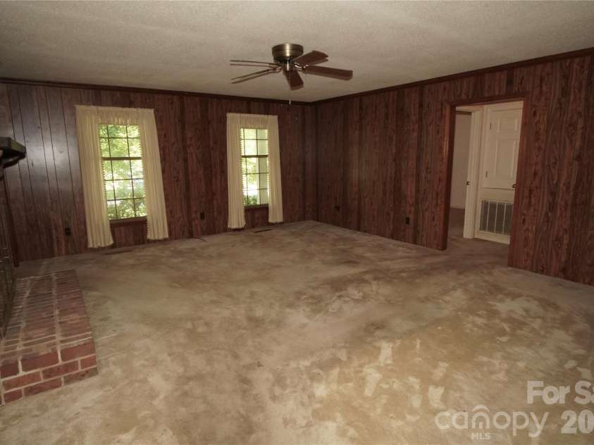 1534 Daybreak Ridge Road, Kannapolis, NC 28081.  MLS# CAR4406522, YatesRealty ID 39417. 