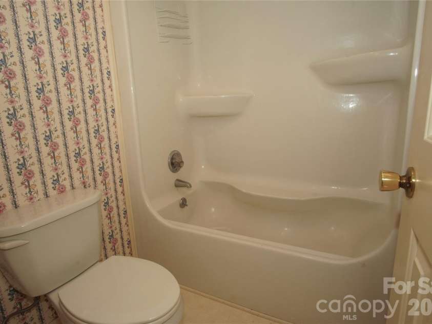 1534 Daybreak Ridge Road, Kannapolis, NC 28081.  MLS# CAR4406522, YatesRealty ID 39417. 