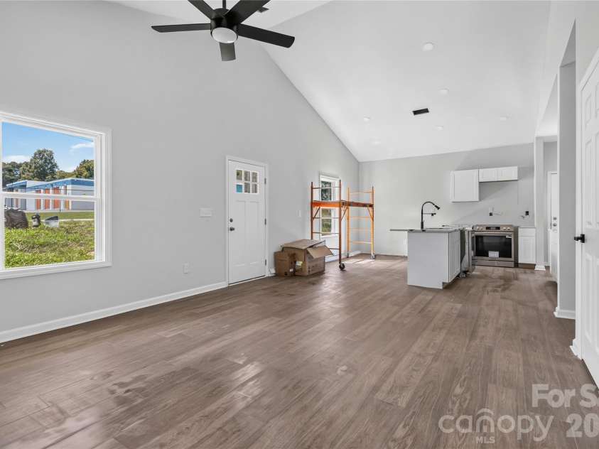 615 Smith Street, Shelby, NC 28150.  MLS# CAR4406914, YatesRealty ID 39418. 