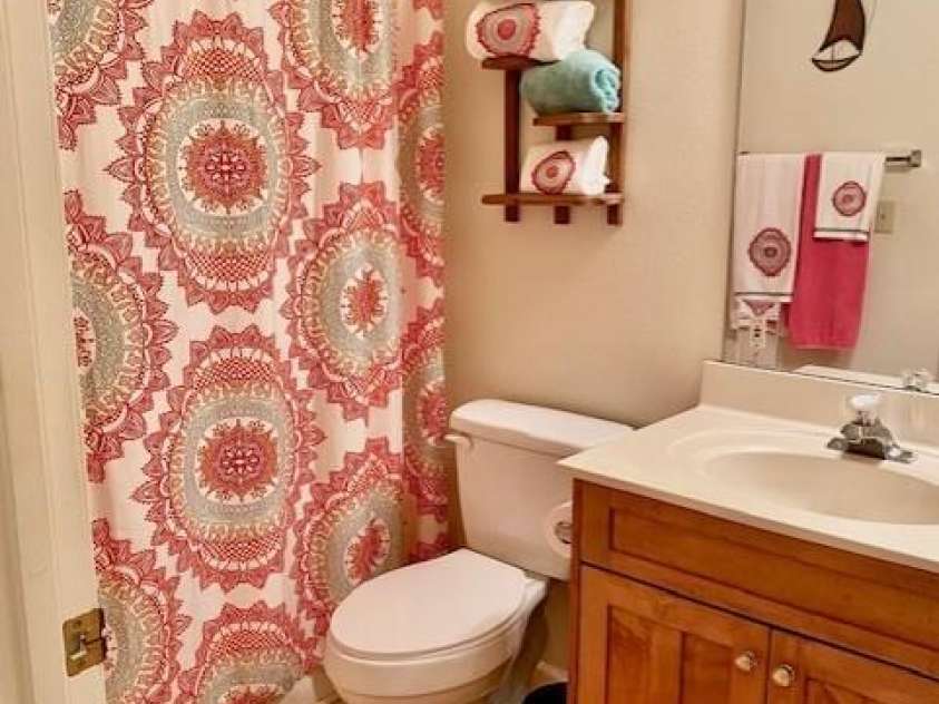 186 Stonecrest Court, Lake Lure, NC 28746.  MLS# CAR4270856, YatesRealty ID 3942. Full guest bathroom