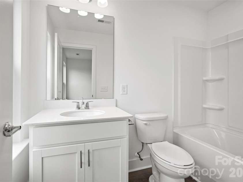 1009 Revival Row, Charlotte, NC 28208.  MLS# CAR4406936, YatesRealty ID 39420. 