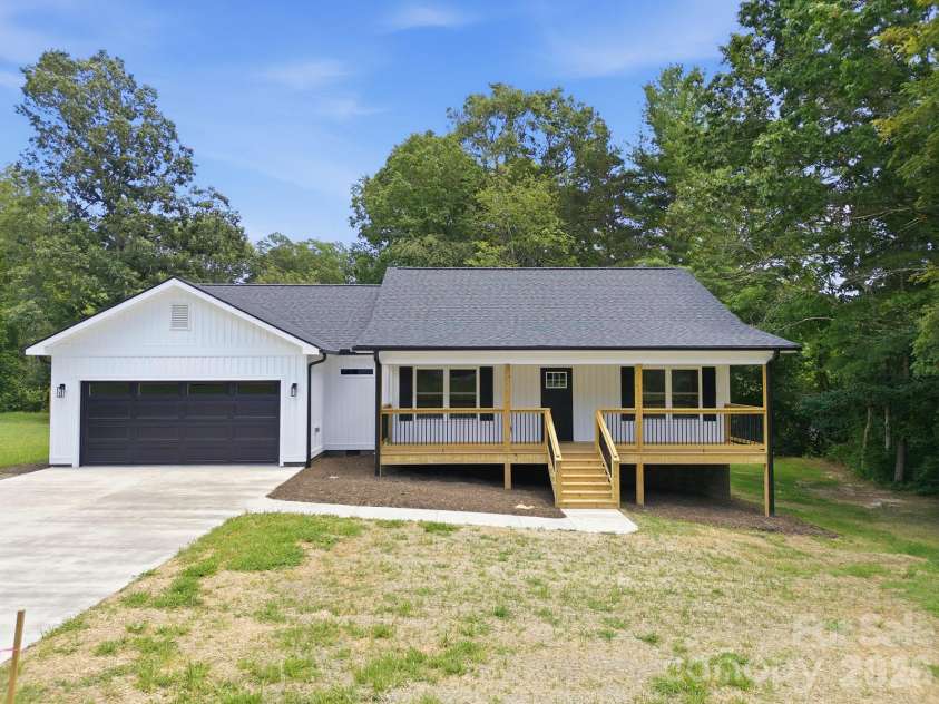 322 Jody Street, East Flat Rock, NC 28726.  MLS# CAR4402640, YatesRealty ID 39422. 