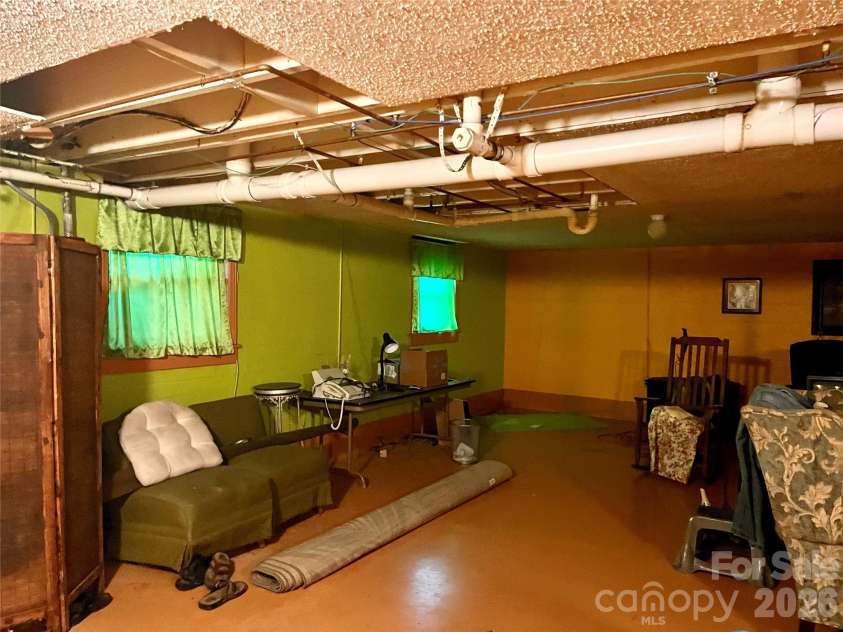 410 Thompson Street, Stanley, NC 28164.  MLS# CAR4406815, YatesRealty ID 39424. 