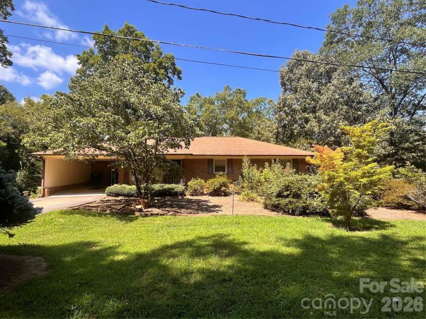 410 Thompson Street, Stanley, NC 28164.  MLS# CAR4406815, YatesRealty ID 39424. 