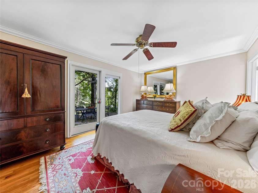 5 Hillcrest Road, Asheville, NC 28804.  MLS# CAR4406075, YatesRealty ID 39425. 