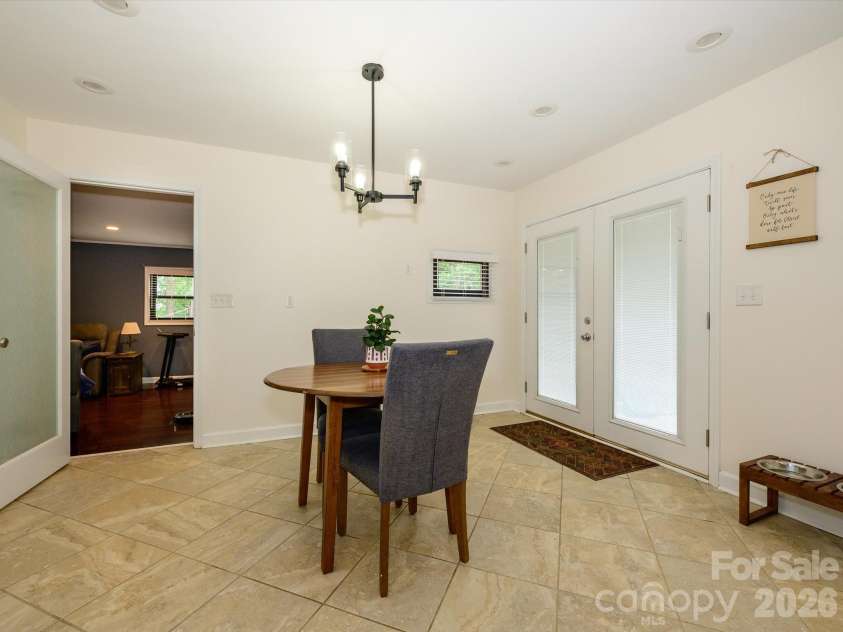 1106 Robinhood Lane, Kannapolis, NC 28081.  MLS# CAR4406023, YatesRealty ID 39426. 