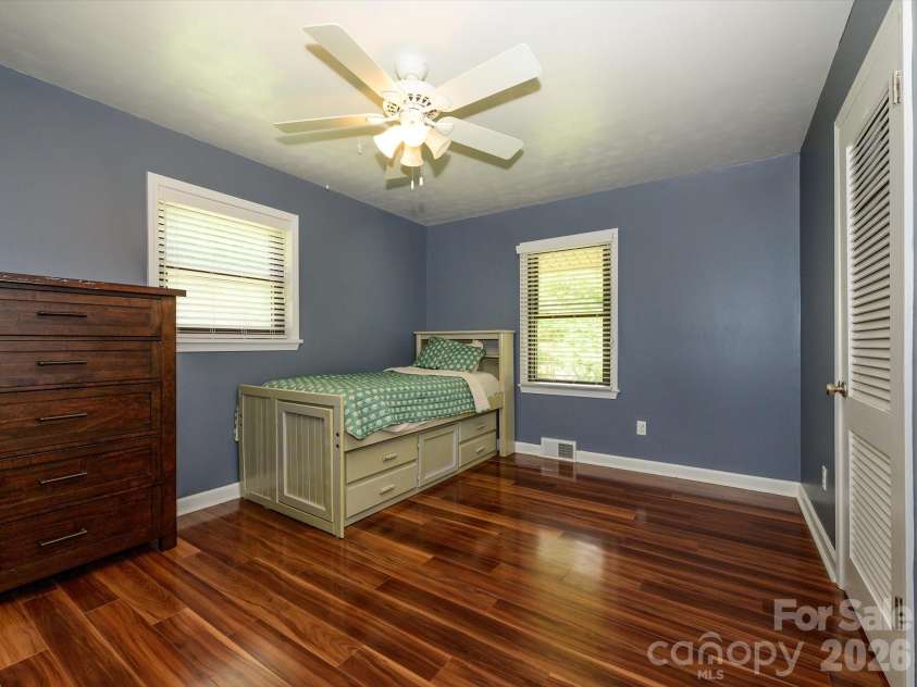 1106 Robinhood Lane, Kannapolis, NC 28081.  MLS# CAR4406023, YatesRealty ID 39426. 