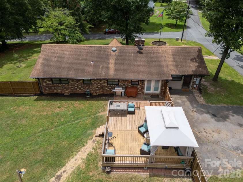 1106 Robinhood Lane, Kannapolis, NC 28081.  MLS# CAR4406023, YatesRealty ID 39426. 