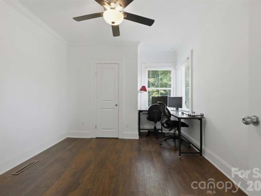 104 31st Avenue, Hickory, NC 28601.  MLS# CAR4400944, YatesRealty ID 39427. 