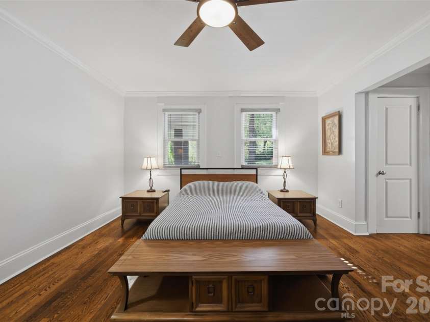 104 31st Avenue, Hickory, NC 28601.  MLS# CAR4400944, YatesRealty ID 39427. 