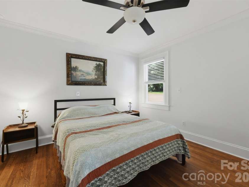 104 31st Avenue, Hickory, NC 28601.  MLS# CAR4400944, YatesRealty ID 39427. 