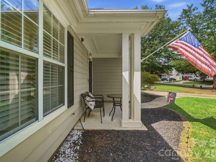 108 Fox Glove Drive, Mooresville, NC 28115.  MLS# CAR4406077, YatesRealty ID 39428. 