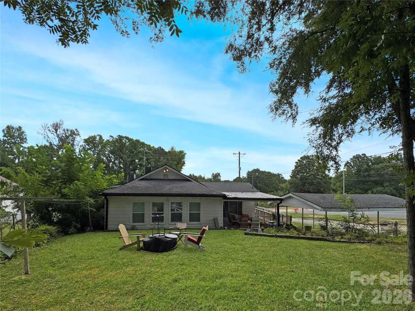 1310 Meadow Avenue, Kannapolis, NC 28083.  MLS# CAR4406498, YatesRealty ID 39429. 