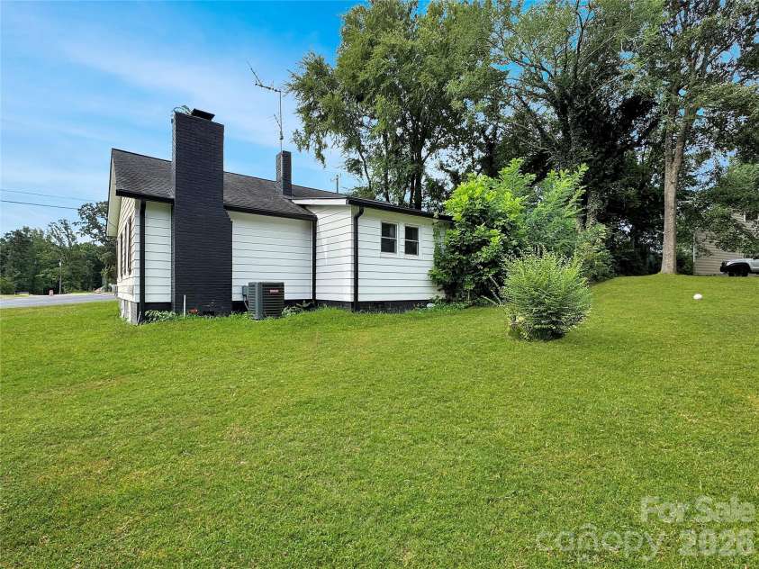 1310 Meadow Avenue, Kannapolis, NC 28083.  MLS# CAR4406498, YatesRealty ID 39429. 