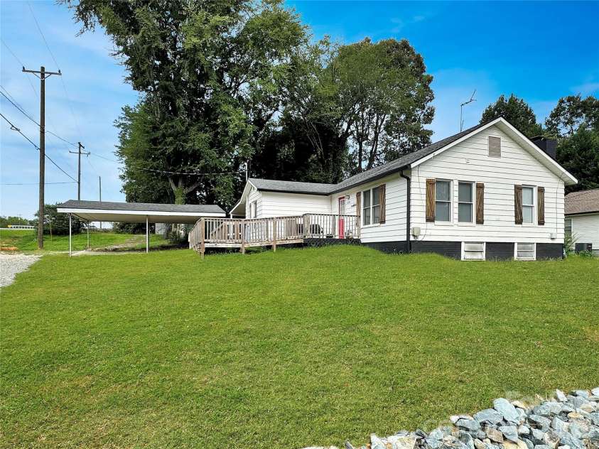 1310 Meadow Avenue, Kannapolis, NC 28083.  MLS# CAR4406498, YatesRealty ID 39429. 