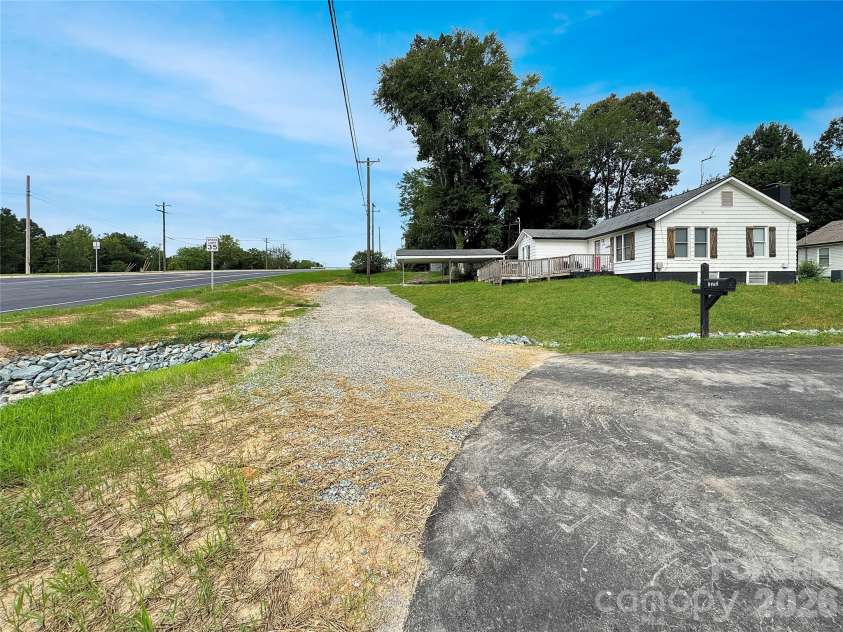 1310 Meadow Avenue, Kannapolis, NC 28083.  MLS# CAR4406498, YatesRealty ID 39429. 