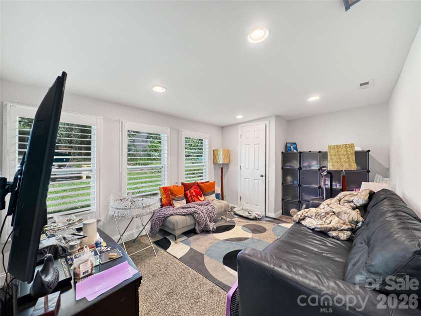 1310 Meadow Avenue, Kannapolis, NC 28083.  MLS# CAR4406498, YatesRealty ID 39429. 