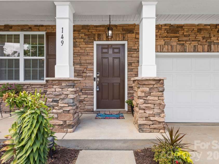 149 Wellshire Street, Mooresville, NC 28115.  MLS# CAR4286260, YatesRealty ID 3943. 