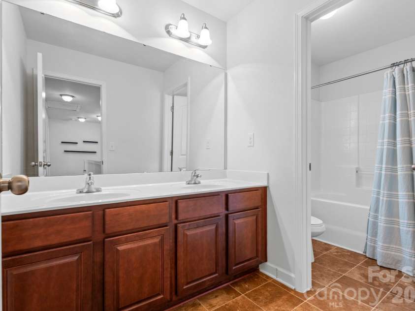 149 Wellshire Street, Mooresville, NC 28115.  MLS# CAR4286260, YatesRealty ID 3943. 