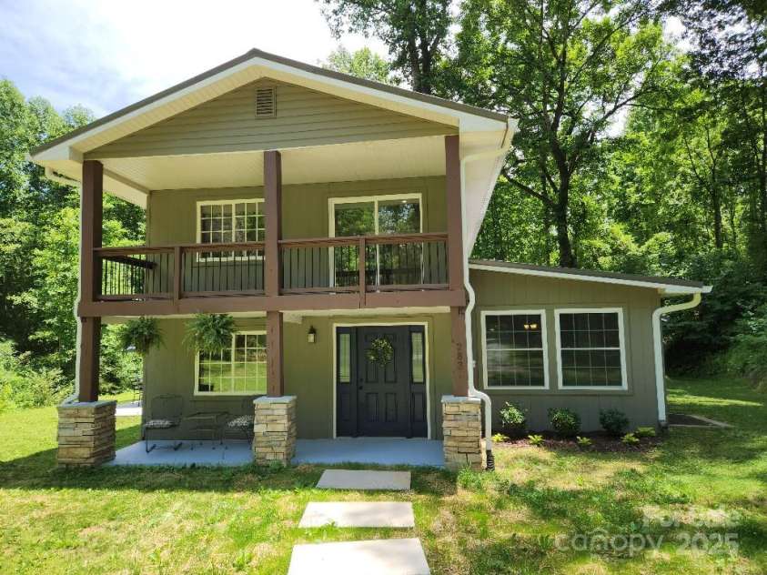 283 Robin Drive, Marion, NC 28752.  MLS# CAR4273770, YatesRealty ID 3943. 
