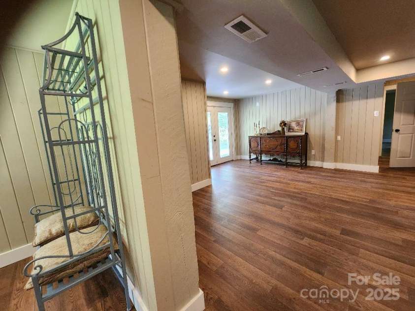 283 Robin Drive, Marion, NC 28752.  MLS# CAR4273770, YatesRealty ID 3943. 