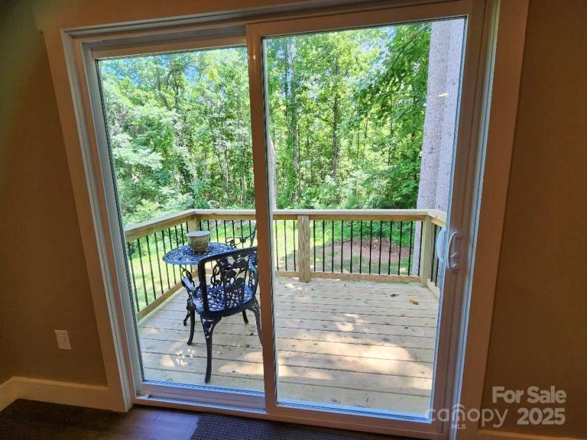 283 Robin Drive, Marion, NC 28752.  MLS# CAR4273770, YatesRealty ID 3943. 