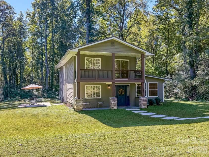 283 Robin Drive, Marion, NC 28752.  MLS# CAR4427914, YatesRealty ID 3943. 