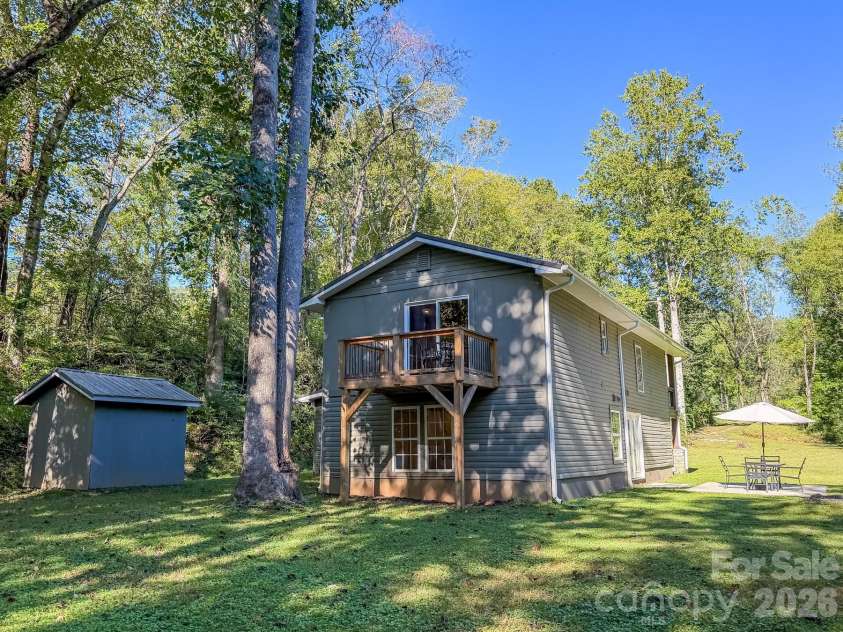 283 Robin Drive, Marion, NC 28752.  MLS# CAR4427914, YatesRealty ID 3943. 