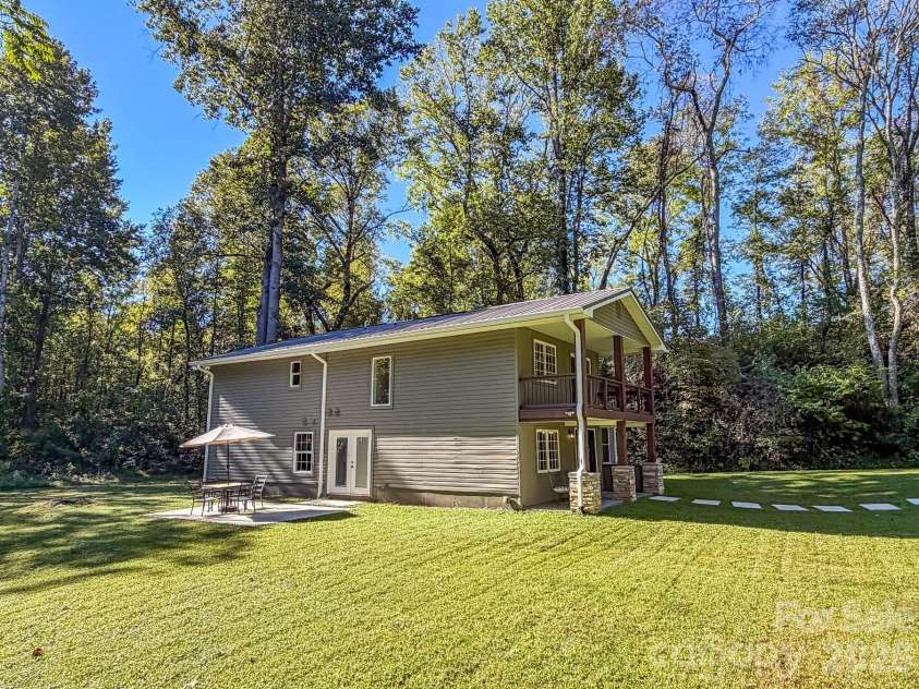 283 Robin Drive, Marion, NC 28752.  MLS# CAR4427914, YatesRealty ID 3943. 