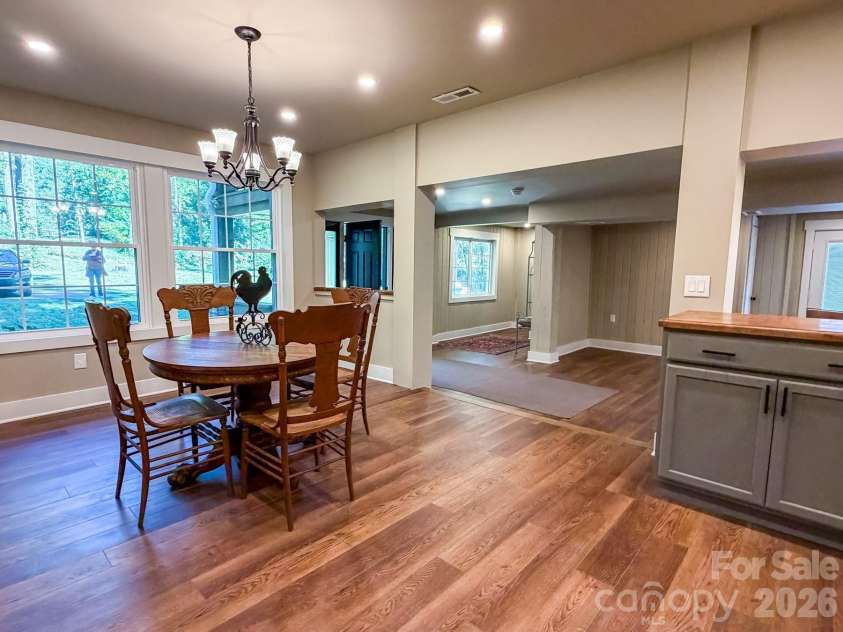 283 Robin Drive, Marion, NC 28752.  MLS# CAR4427914, YatesRealty ID 3943. 