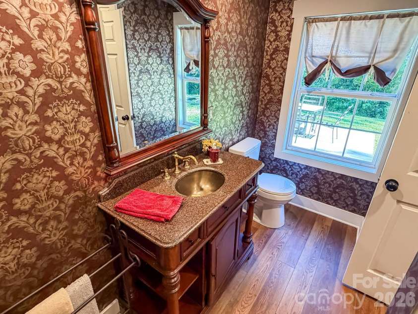 283 Robin Drive, Marion, NC 28752.  MLS# CAR4427914, YatesRealty ID 3943. 